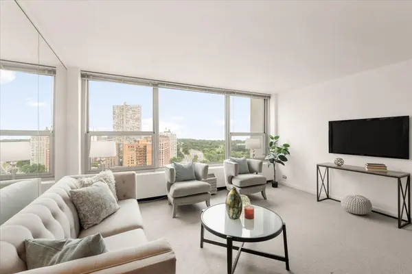 3600 N Lake Shore DR #2220, Chicago, IL 60613