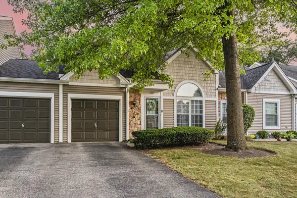 2223 Teton Pkwy, Algonquin, IL 60102