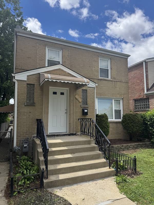 10048 S Saint Lawrence AVE, Chicago, IL 60628