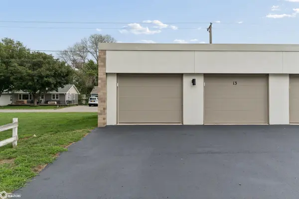 2515 S Lakeview CT #204, Clear Lake, IA 50428