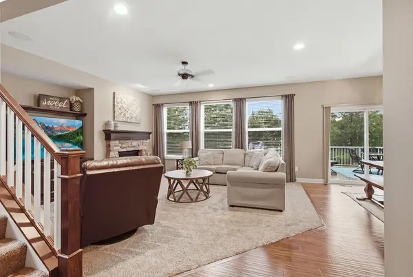 14264 Ailesbury CT, Rosemount, MN 55068