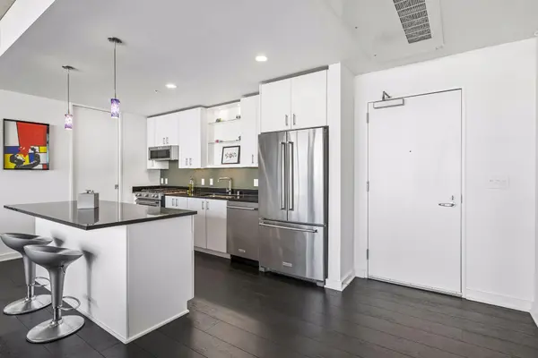 45 University AVE SE #403, Minneapolis, MN 55414