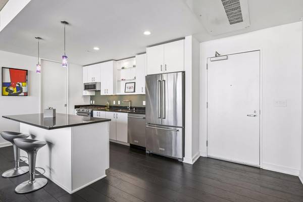 45 University AVE SE #403, Minneapolis, MN 55414