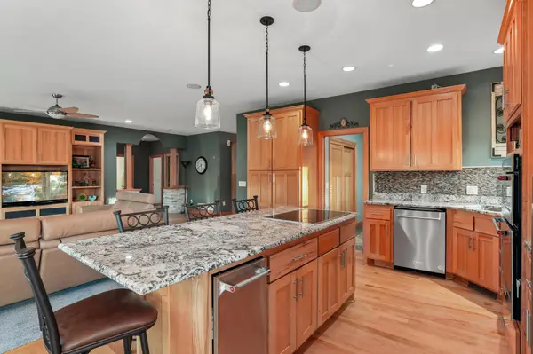 7679 185th AVE NW, Nowthen, MN 55303