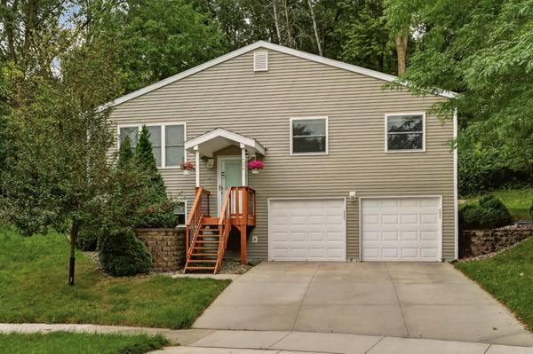724 20th AVE SW, Rochester, MN 55902