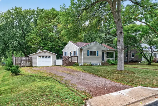 750 Mooers AVE SE, Cokato, MN 55321
