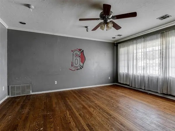 2124 Erin PL, Oklahoma City, OK 73120