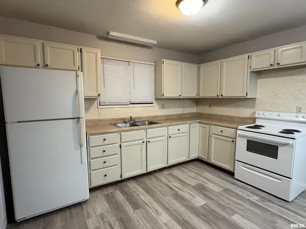 4110 W SMITHVILLE RD #A, Bartonville, IL 61607