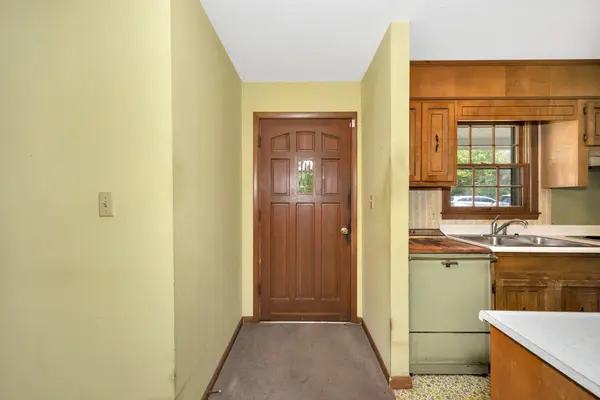 15216 New Cut Rd, Athens, AL 35611