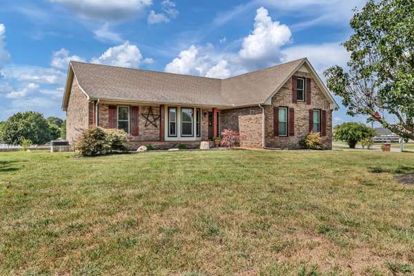 3656 Fieldstone Dr, Clarksville, TN 37040