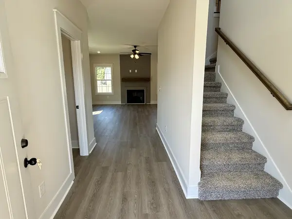 166 Dewberry Ct, Clarksville, TN 37042