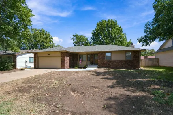 1844 N Evergreen Ln, Wichita, KS 67212