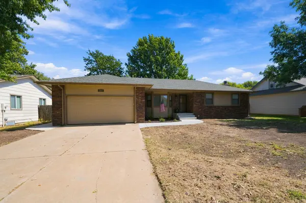 1844 N Evergreen Ln, Wichita, KS 67212