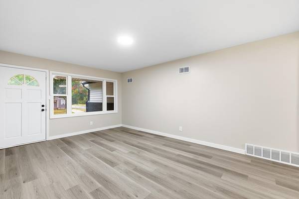 2308 S Belmont St, Wichita, KS 67218-5008
