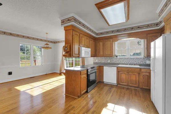 293 Berry RD, Boiling Springs, SC 29316
