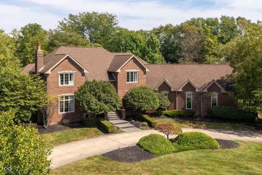 10598 Coppergate DR, Carmel, IN 46032