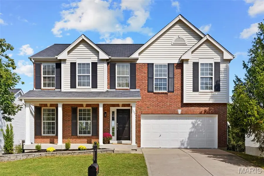 1566 Buckhurst CT, Ballwin, MO 63021