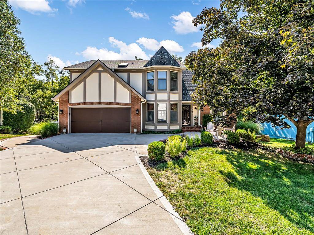 17507 W 113th ST, Olathe, KS 66061