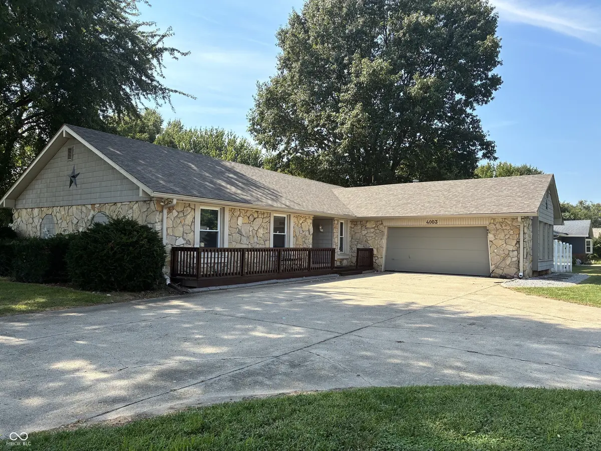 4003 W Fairview RD, Greenwood, IN 46142