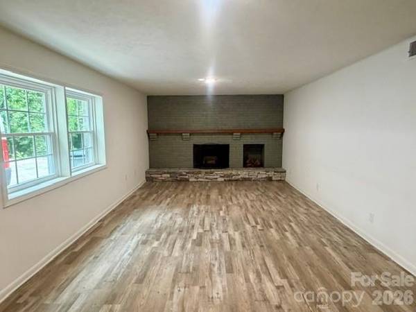 845 Cherokee PL SW, Lenoir, NC 28645