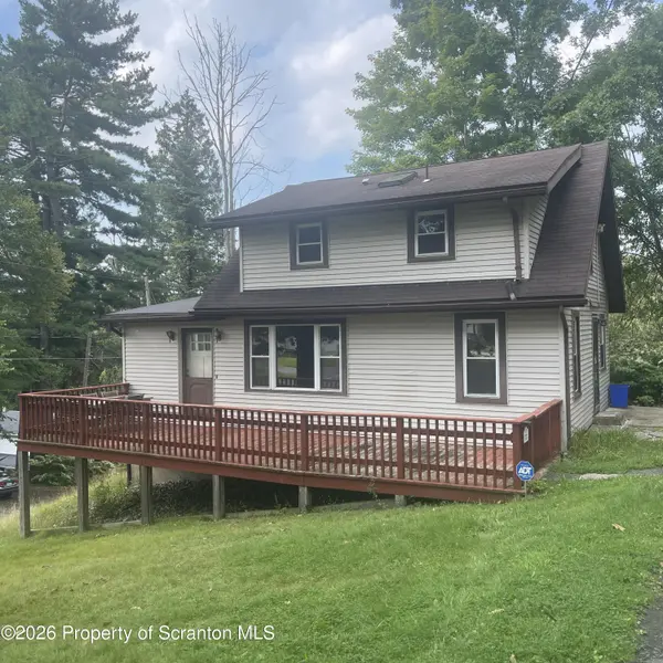 327 Melrose AVE, Clarks Summit, PA 18411