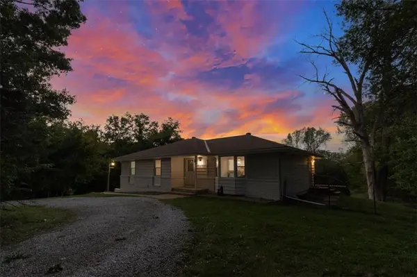 1605 SE M AA HWY, Blue Springs, MO 64014
