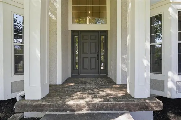 2634 SW Wintervalley DR, Lee's Summit, MO 64081