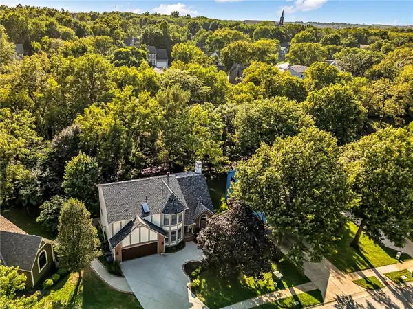 17507 W 113th ST, Olathe, KS 66061