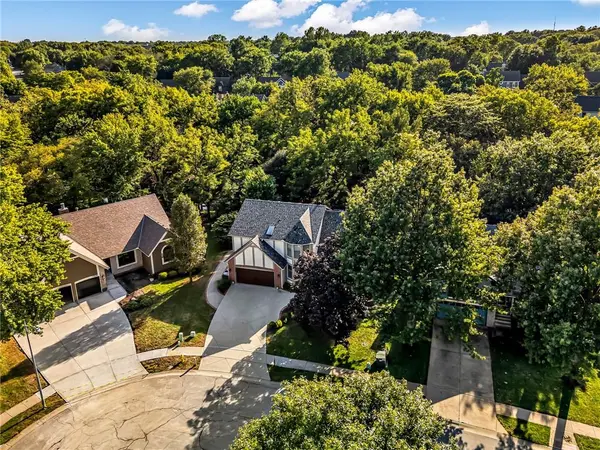 17507 W 113th ST, Olathe, KS 66061