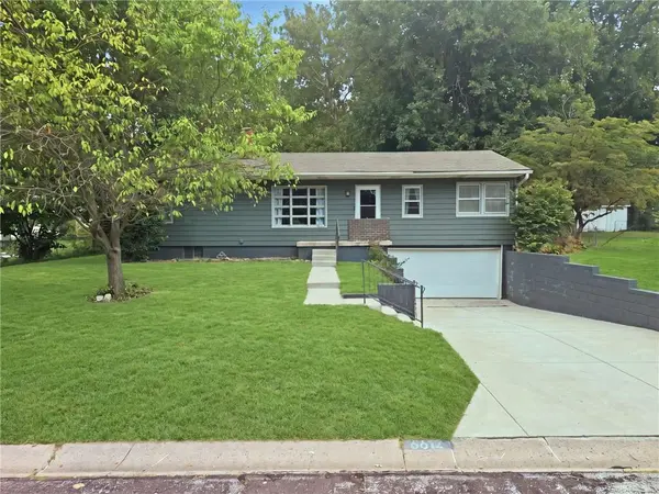 6612 W 85th ST, Overland Park, KS 66212