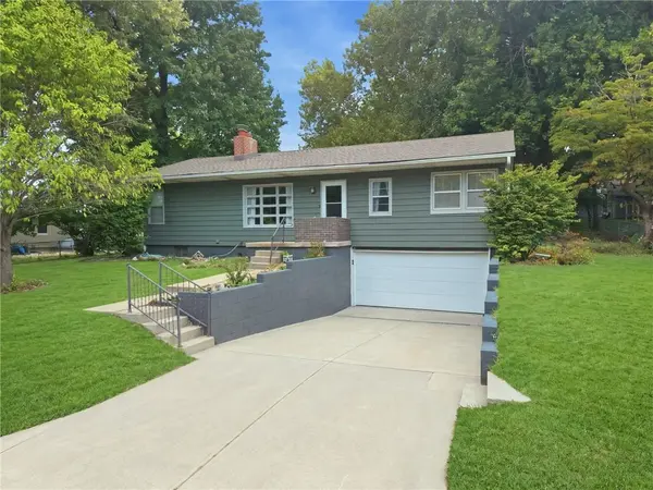 6612 W 85th ST, Overland Park, KS 66212