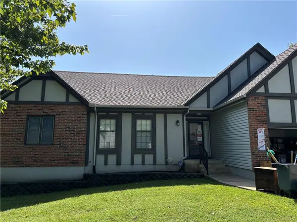 11219 Lakeview DR, Kansas City, KS 66109