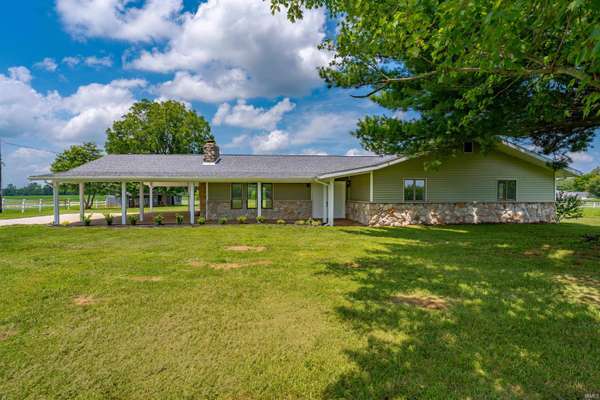 2444 Metzger RD, Boonville, IN 47601