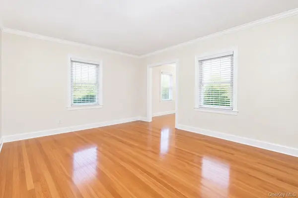 93 Gilmore BLVD, Stewart Manor, NY 11001