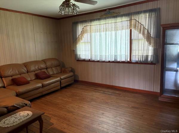 111 King ST, Malverne, NY 11565