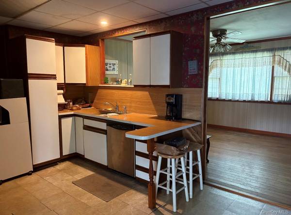 111 King ST, Malverne, NY 11565