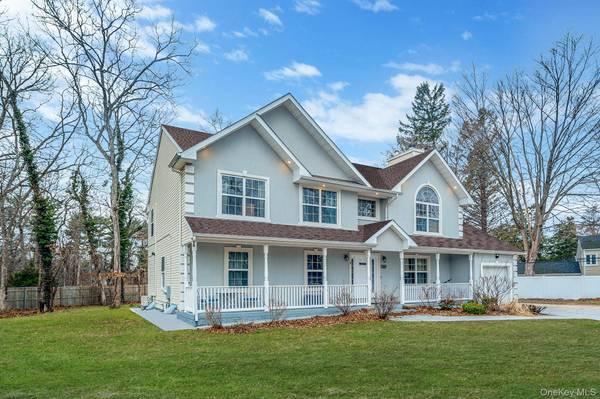 6 Denmark CT, Huntington, NY 11743