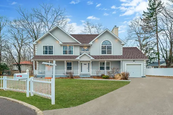 6 Denmark CT, Huntington, NY 11743
