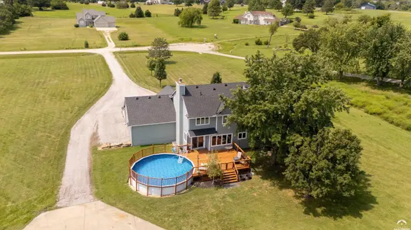 1210 E 2142 RD, Eudora, KS 66025