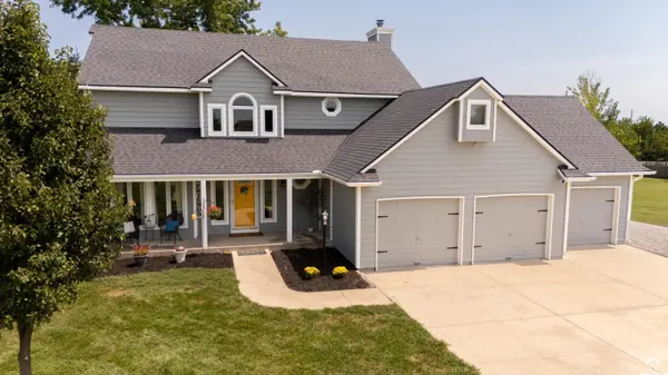 1210 E 2142 RD, Eudora, KS 66025