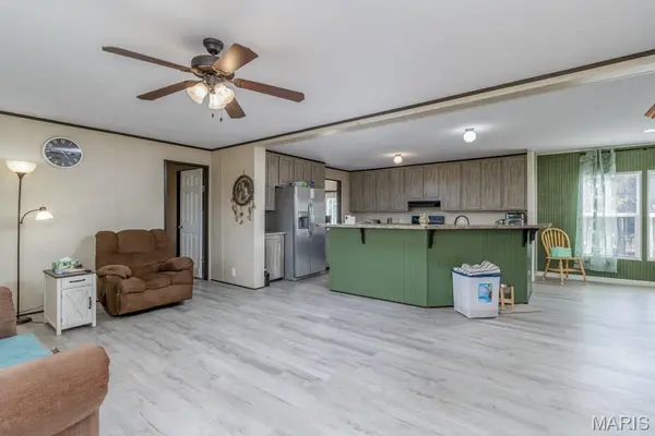 19926 Jasper RD, Lebanon, MO 65536