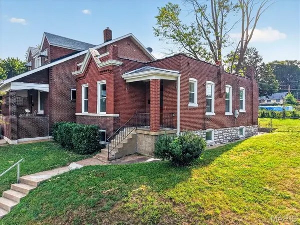 5216 Morganford RD, St Louis, MO 63116