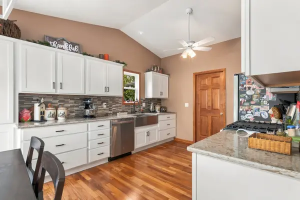 1062 Kingsway LN, Byron, IL 61010