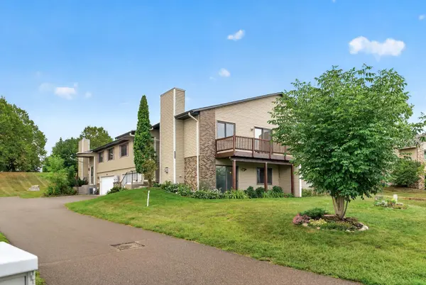 4480 Clover LN #A, Eagan, MN 55122