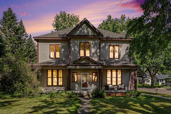 2309 4th ST, White Bear Lake, MN 55110