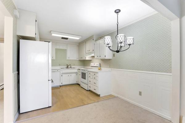 6061 Paris AVE N #2C, Stillwater, MN 55082