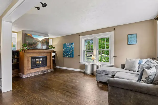 7706 Erie AVE, Chanhassen, MN 55317