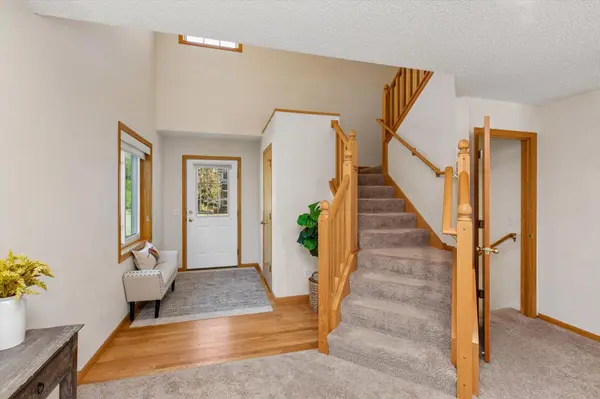 1783 Talon TRL, Eagan, MN 55122