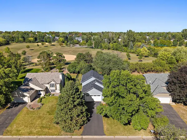9056 Sequoia RD, Woodbury, MN 55125