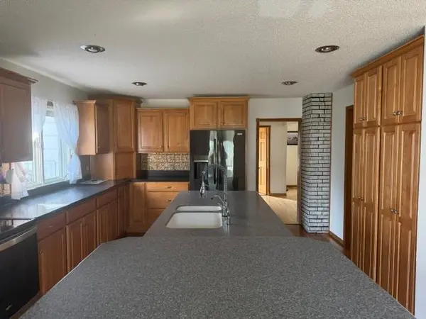 28558 80th ST, Waseca, MN 56093
